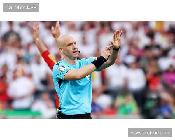 聚焦世界杯裁判哨声频率背后的判罚尺度与比赛节奏变化深层解析 - 副本 (4) - 副本 - 副本